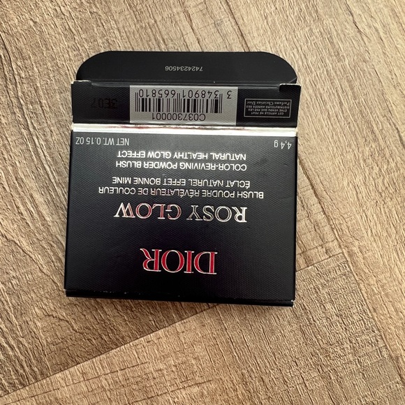 DIOR Rosy Glow Blush - Picture 3 of 4